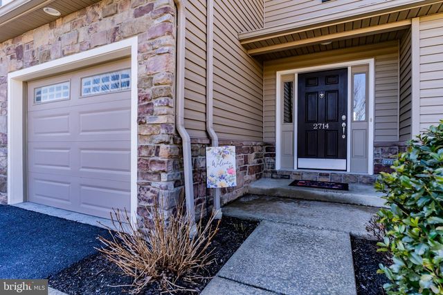 2714 BUR CT, Harrisburg, PA 17112