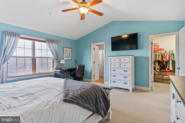 2714 BUR CT, Harrisburg, PA 17112