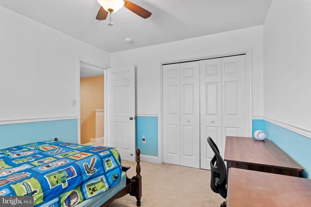 2714 BUR CT, Harrisburg, PA 17112