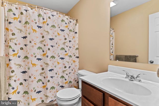 2714 BUR CT, Harrisburg, PA 17112