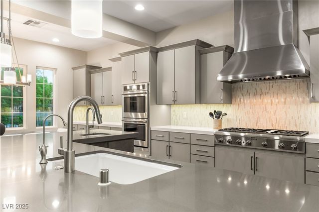 6294 Magnifico Circle, Las Vegas, NV 89149