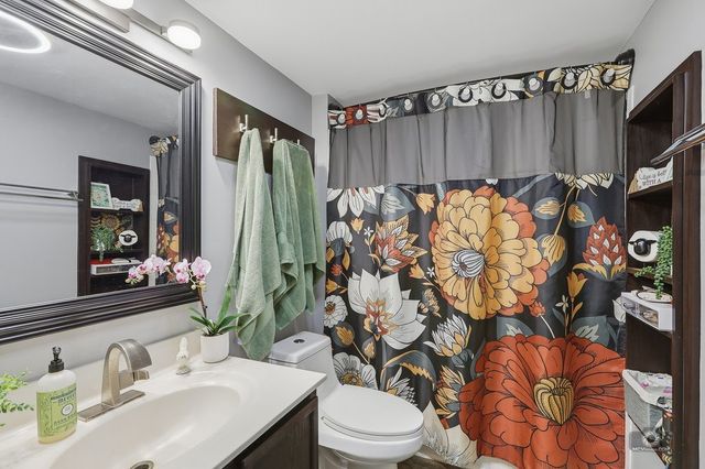 2904 Bartlett Court 102, Naperville, IL 60564
