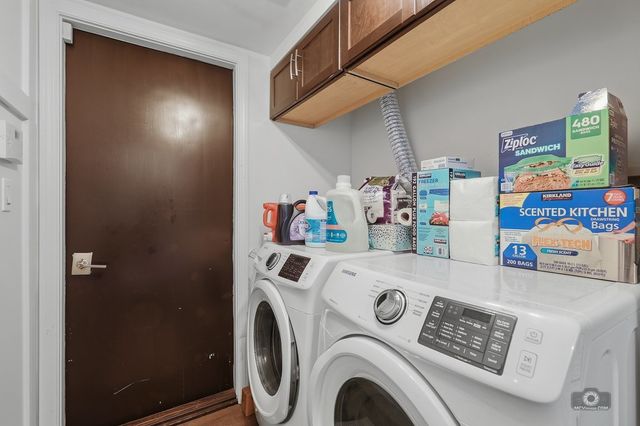 2904 Bartlett Court 102, Naperville, IL 60564