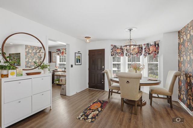2904 Bartlett Court 102, Naperville, IL 60564