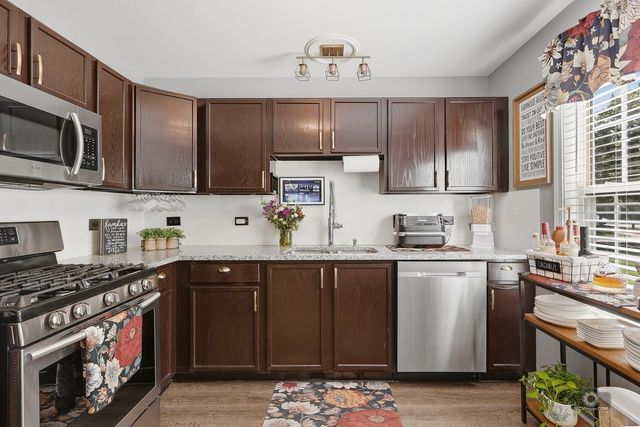 2904 Bartlett Court 102, Naperville, IL 60564