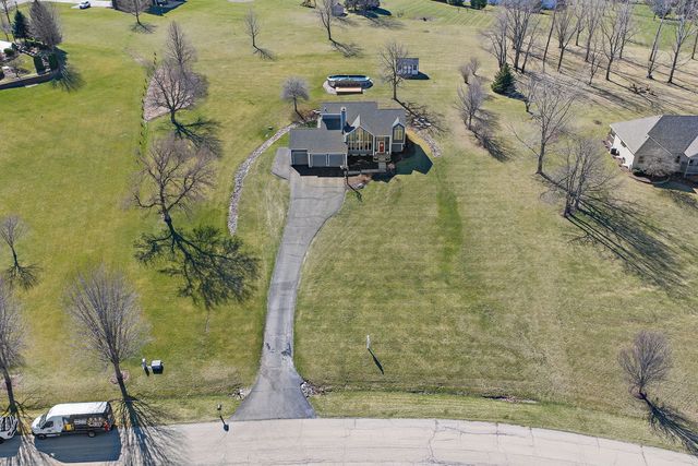 45W169 Hillview Lane, Hampshire, IL 60140