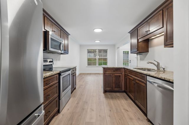 533 Johnstown Dr, Smyrna, TN 37167