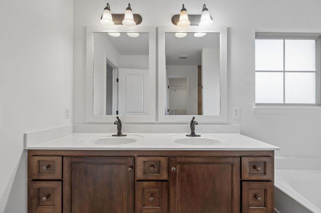 533 Johnstown Dr, Smyrna, TN 37167