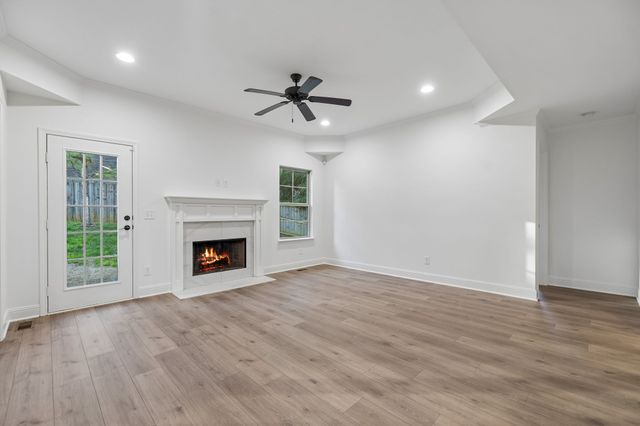 533 Johnstown Dr, Smyrna, TN 37167