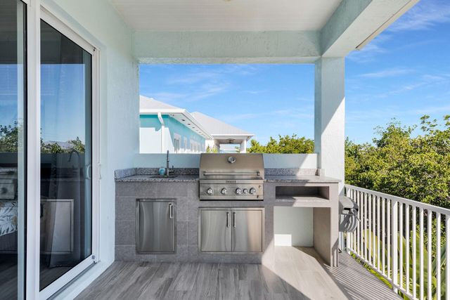 E 207 Bruce Court, Marathon, FL 33050