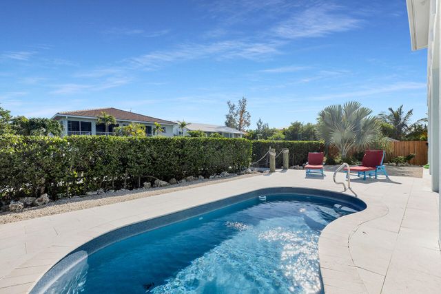 E 207 Bruce Court, Marathon, FL 33050