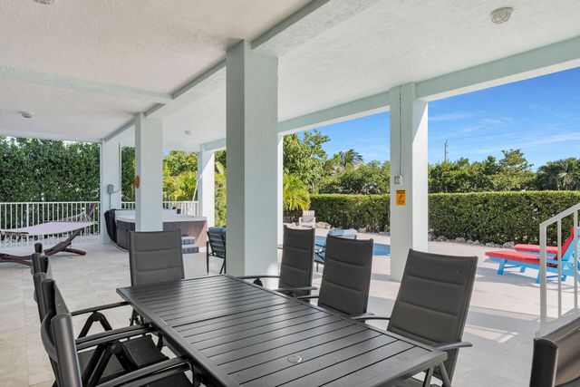 E 207 Bruce Court, Marathon, FL 33050