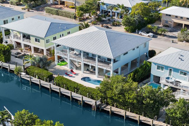 E 207 Bruce Court, Marathon, FL 33050