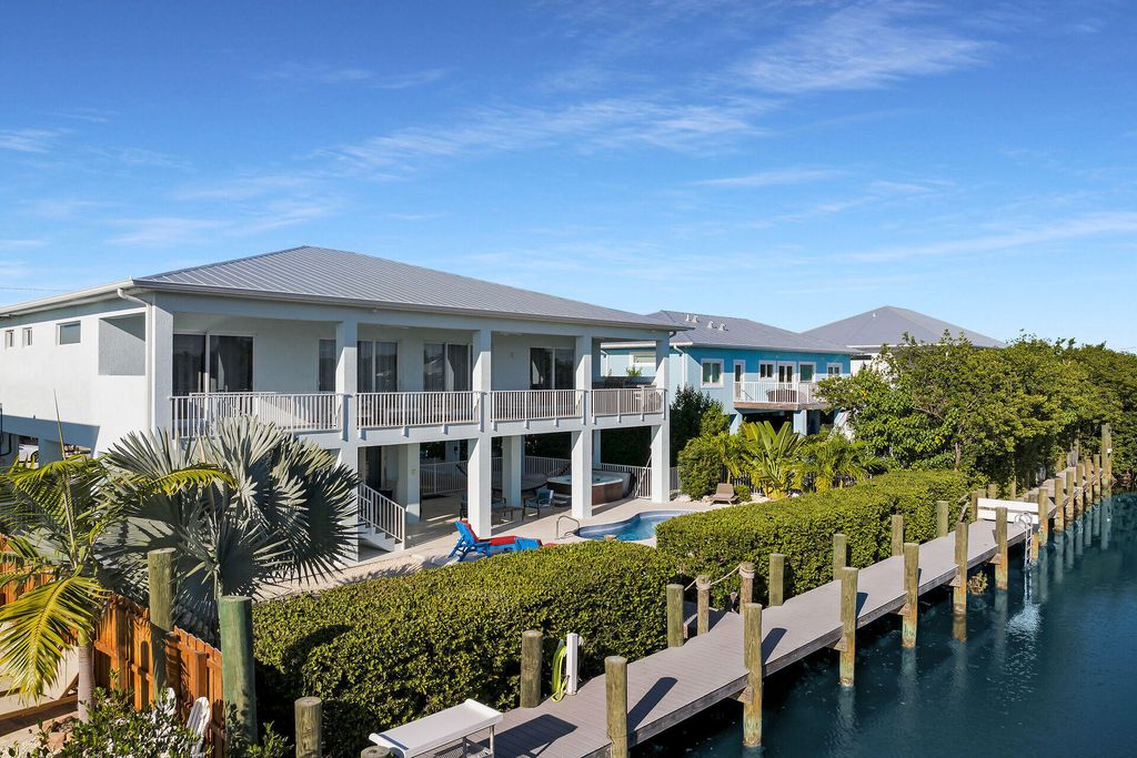 E 207 Bruce Court, Marathon, FL 33050