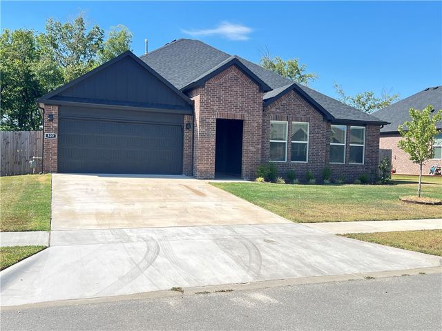 522 W Branta Street, Farmington, AR 72730