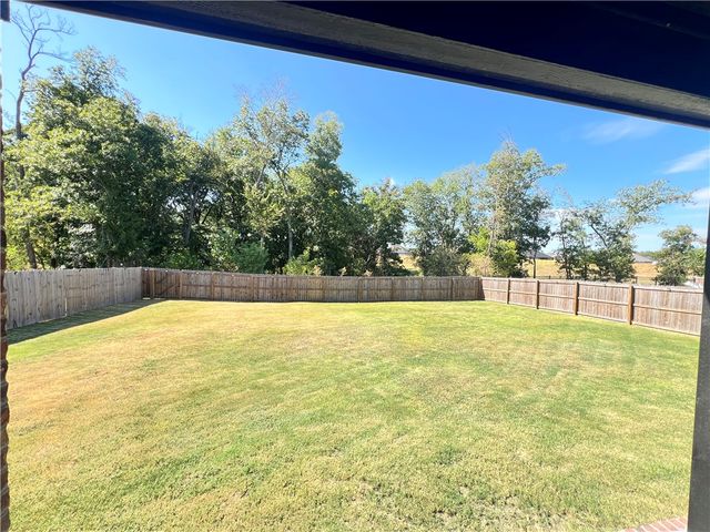 522 W Branta Street, Farmington, AR 72730