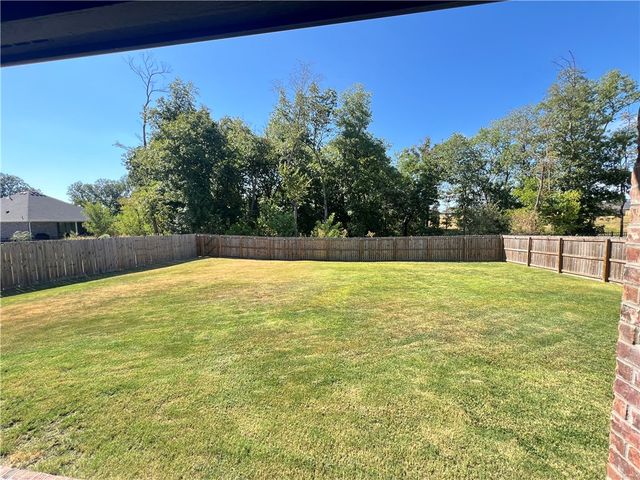 522 W Branta Street, Farmington, AR 72730