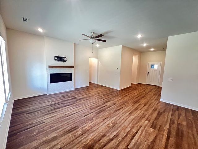 522 W Branta Street, Farmington, AR 72730