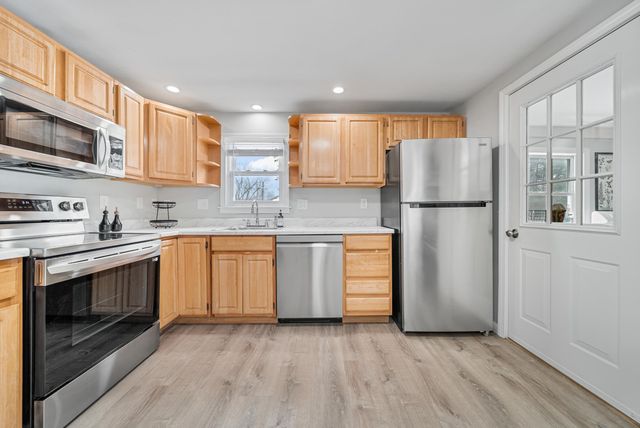 27 Wason Avenue, Nashua, NH 03060