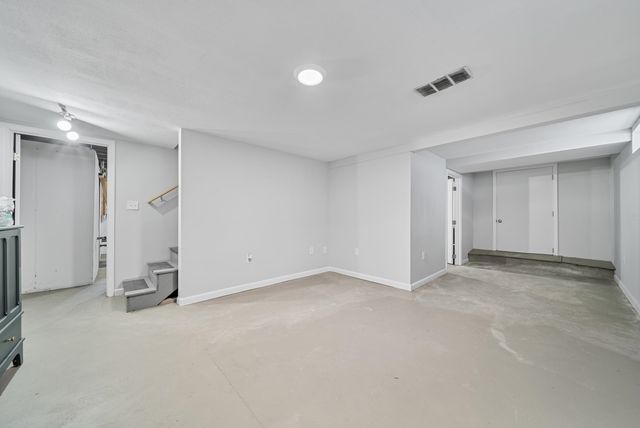 27 Wason Avenue, Nashua, NH 03060