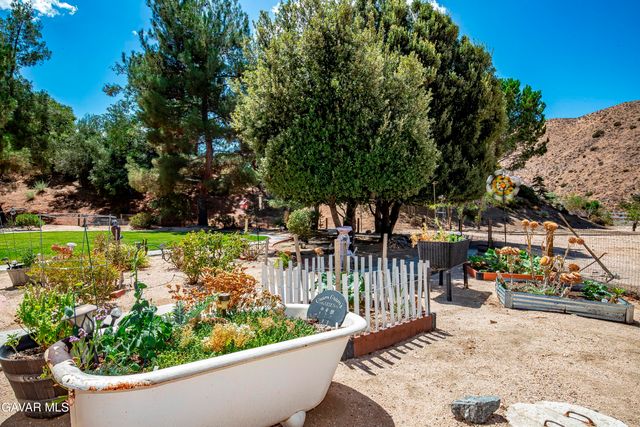 32201 Joaquin Drive, Acton, CA 93510