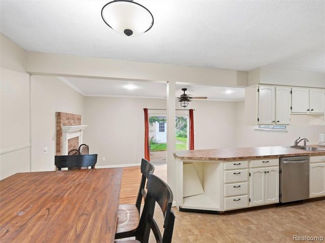 1890 21st Street, Wyandotte, MI 48192