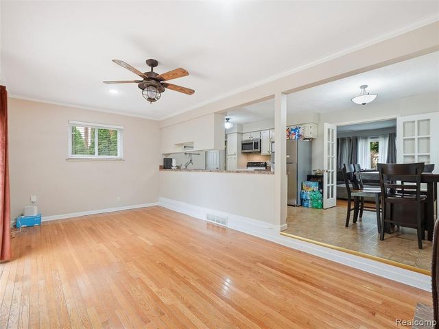 1890 21st Street, Wyandotte, MI 48192