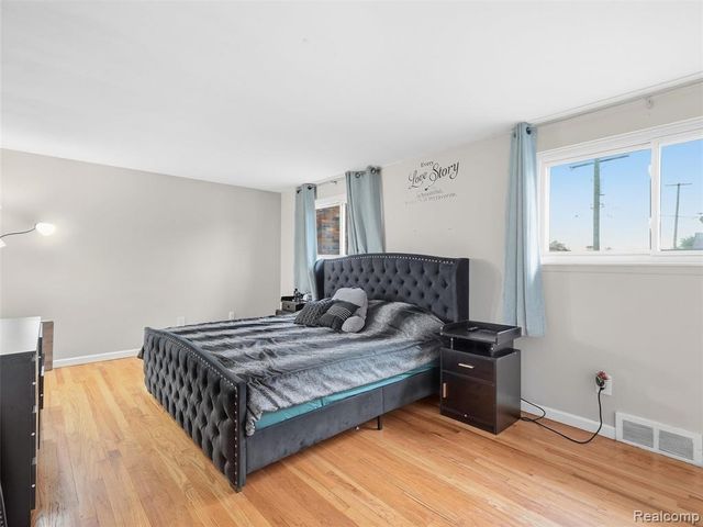 1890 21st Street, Wyandotte, MI 48192