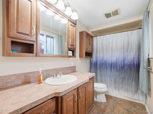 1890 21st Street, Wyandotte, MI 48192