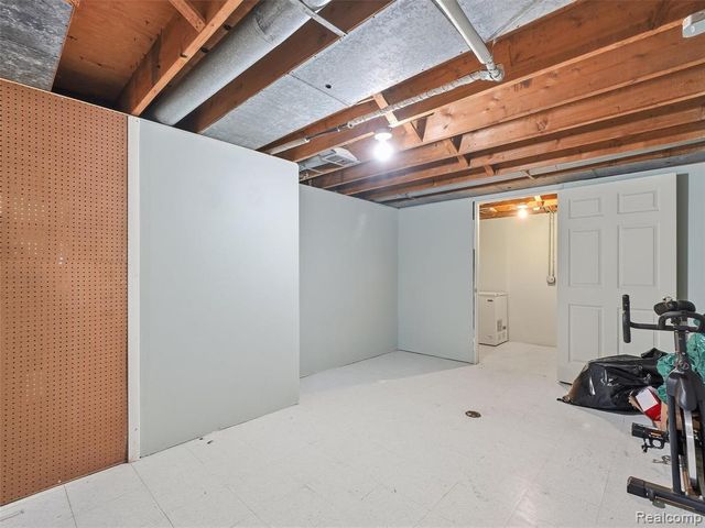 1890 21st Street, Wyandotte, MI 48192