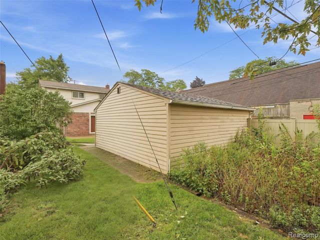 1890 21st Street, Wyandotte, MI 48192