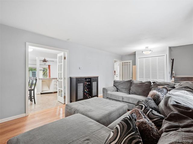 1890 21st Street, Wyandotte, MI 48192