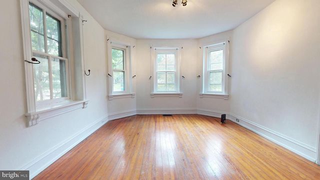 3162 BEDMINSTER RD, Perkasie, PA 18944