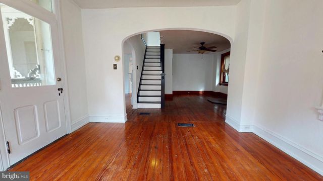 3162 BEDMINSTER RD, Perkasie, PA 18944