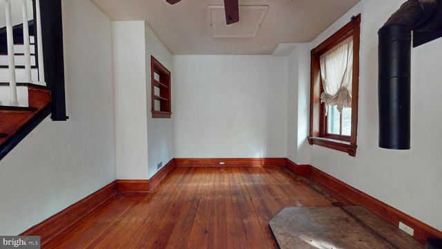 3162 BEDMINSTER RD, Perkasie, PA 18944