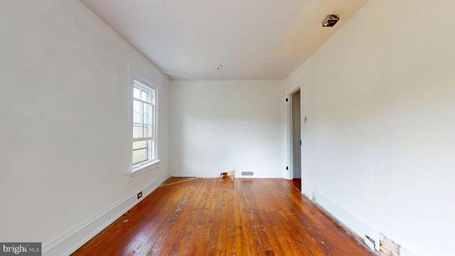 3162 BEDMINSTER RD, Perkasie, PA 18944