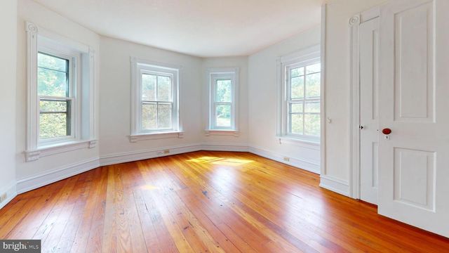 3162 BEDMINSTER RD, Perkasie, PA 18944