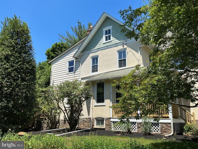 3162 BEDMINSTER RD, Perkasie, PA 18944