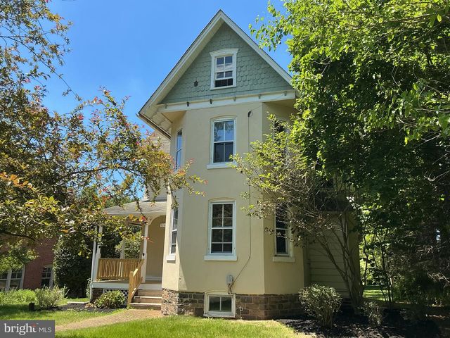 3162 BEDMINSTER RD, Perkasie, PA 18944