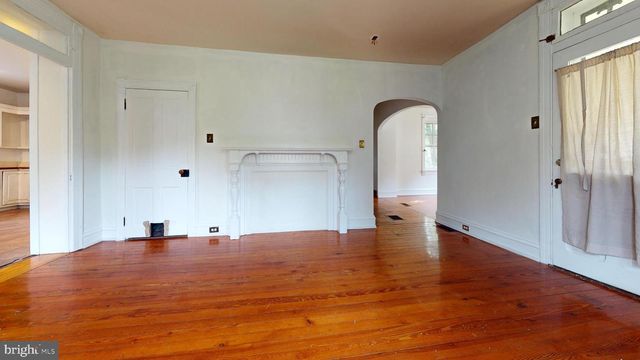 3162 BEDMINSTER RD, Perkasie, PA 18944