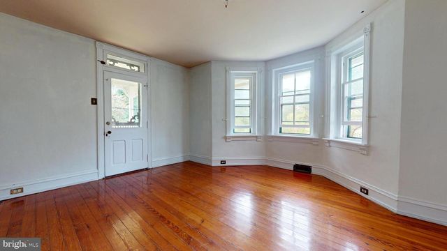 3162 BEDMINSTER RD, Perkasie, PA 18944