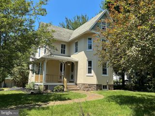 3162 BEDMINSTER RD, Perkasie, PA 18944