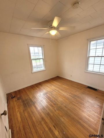 2306 Jackson Street, Bellevue, NE 68005