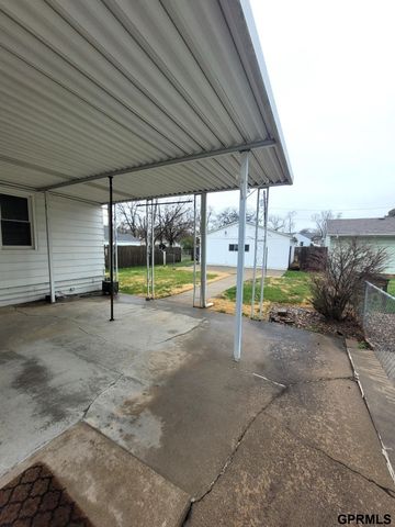 2306 Jackson Street, Bellevue, NE 68005