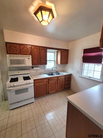 2306 Jackson Street, Bellevue, NE 68005