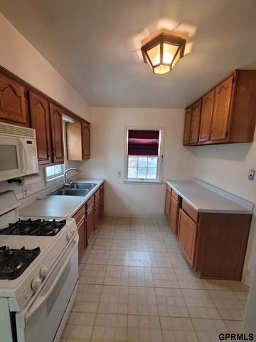 2306 Jackson Street, Bellevue, NE 68005