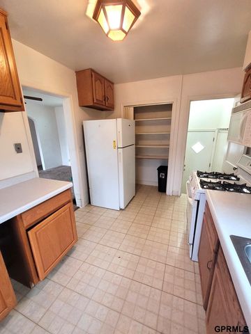 2306 Jackson Street, Bellevue, NE 68005