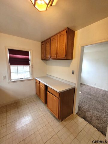 2306 Jackson Street, Bellevue, NE 68005