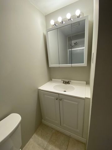 15 Staples Ave 45, Everett, MA 02149