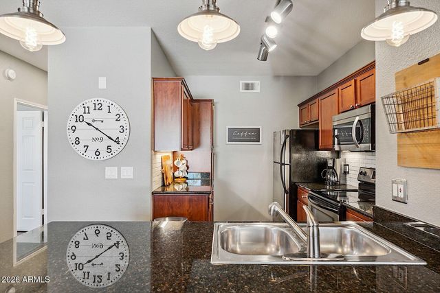 7009 E ACOMA Drive 2121, Scottsdale, AZ 85254
